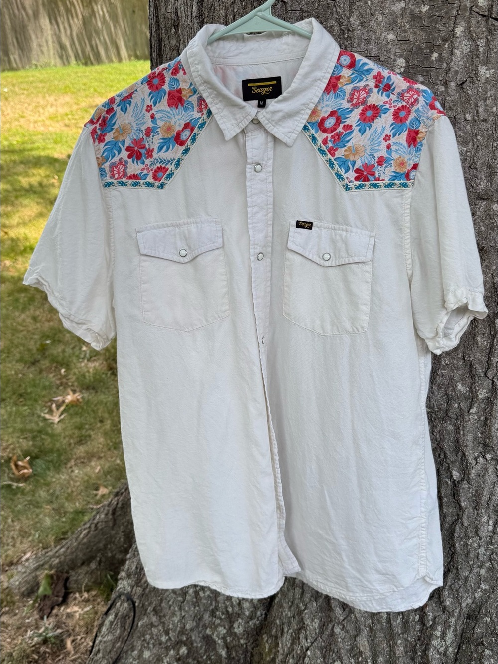 Seager Western Floral White Button-Up Shirt - Medium